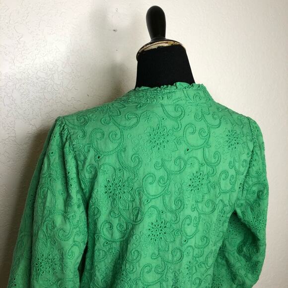 Soft Surroundings green eyelet floral balloon sleeve button down top size Medium - Picture 9 of 13